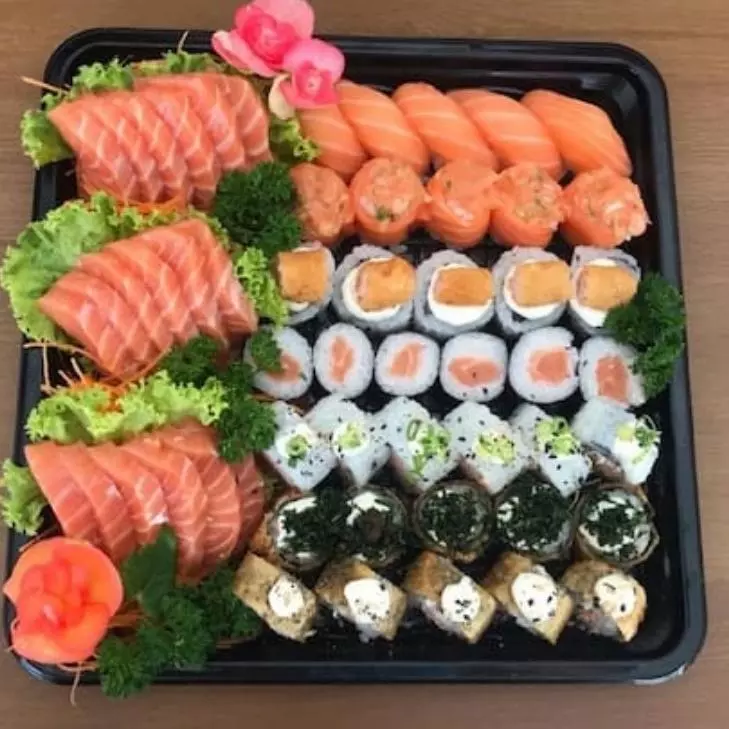 Combinado salmão 55 peças