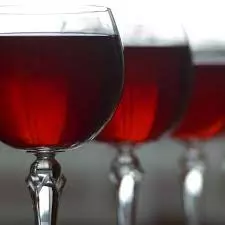 Taça de vinho colonial