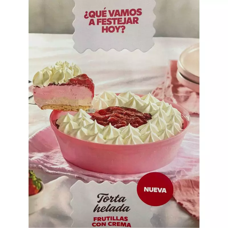 TORTA HELADA FRUTILLA CON CREMA