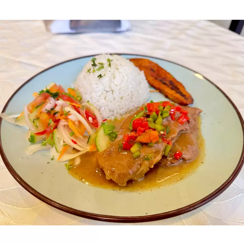Lengua en Salsa