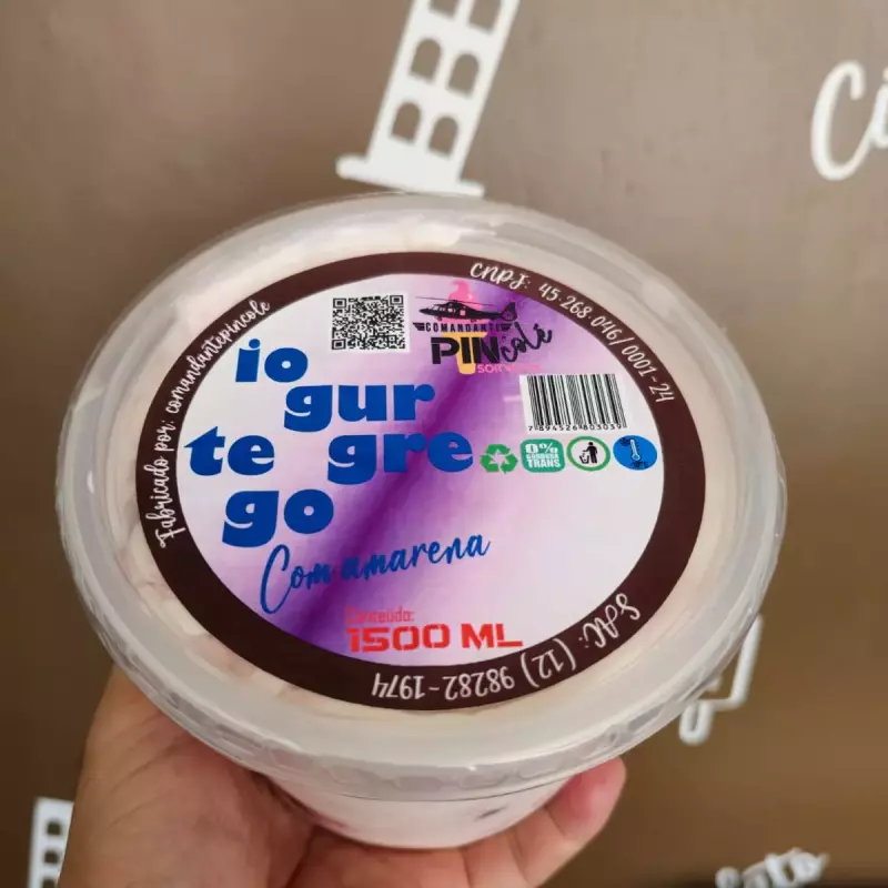 IOGURTE GREGO COM AMARENA DE 1,5 L