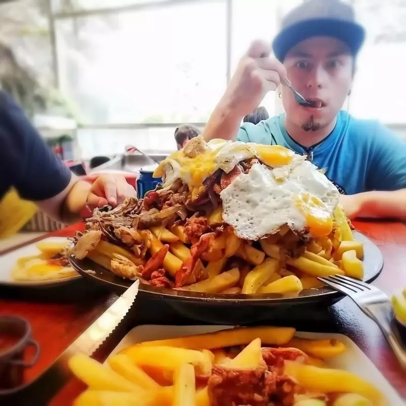 5 Personas Todas las C.