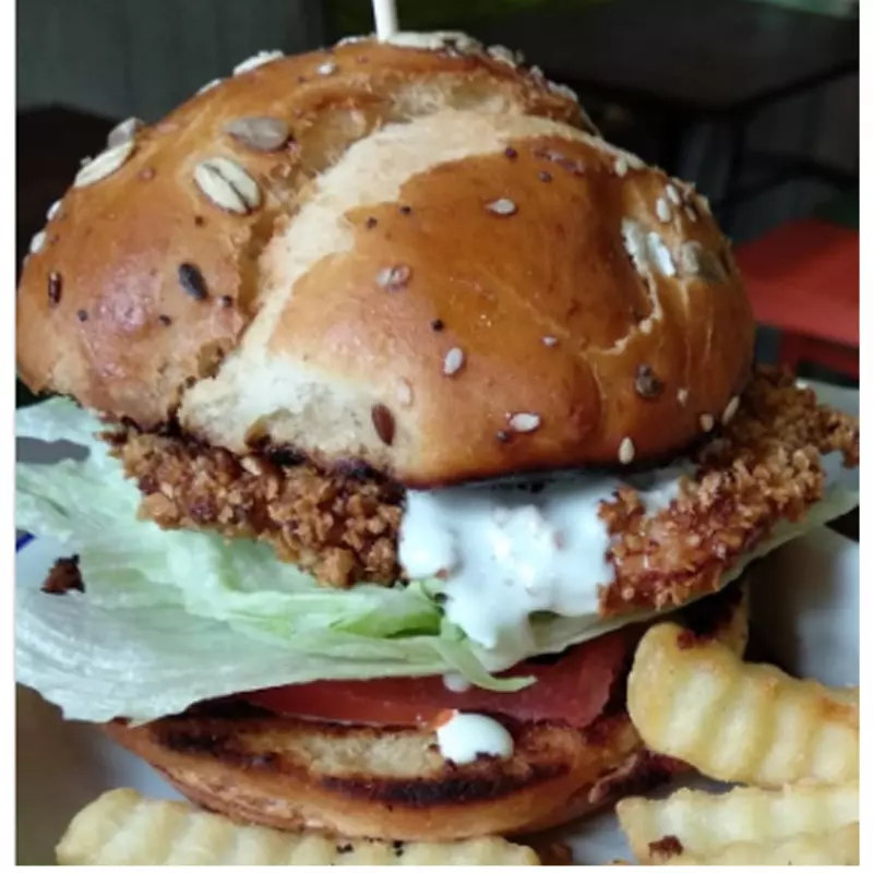 Pollos Hermanos Burger