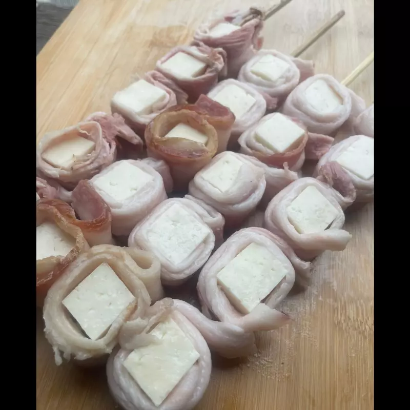 Bacon com queijo separado