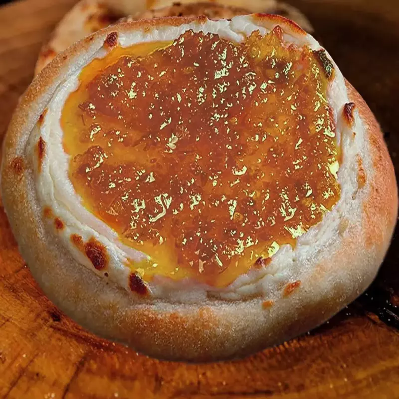 Chabacano con Macha (Esfiha)