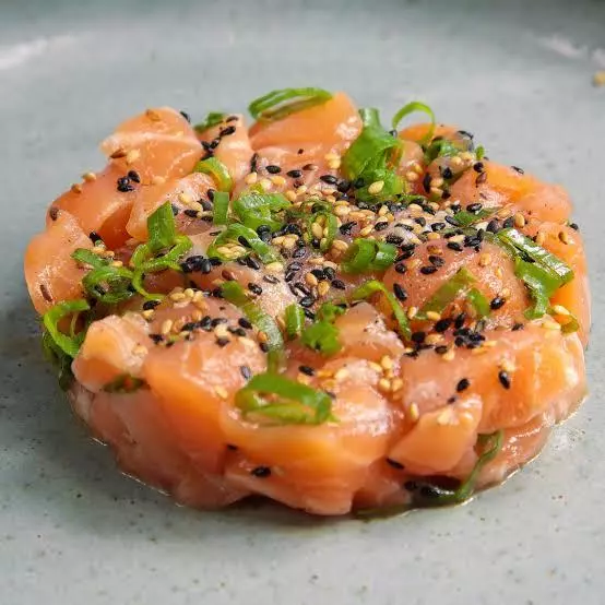 Salmão Tataki