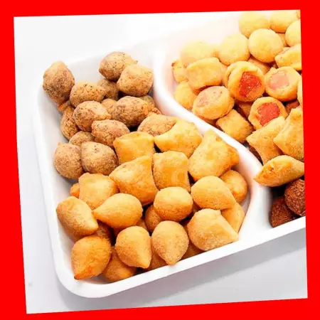 50 Mini Salgados.