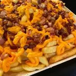 Fritas c/calabresa, bacon e cheddar