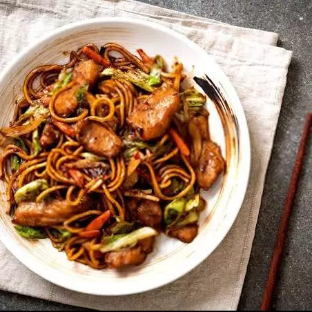 Yakisoba de frango 700g