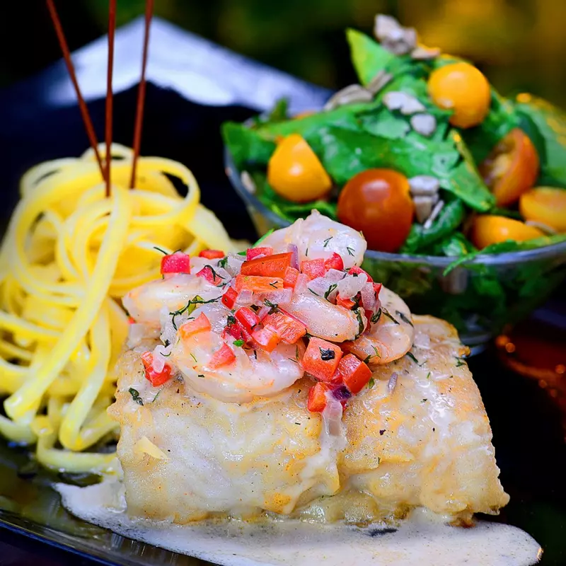 White Seafish Fillet in Shrimp Sauce