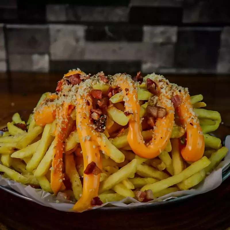 Batata 1/2 cheddar farofa de bacon