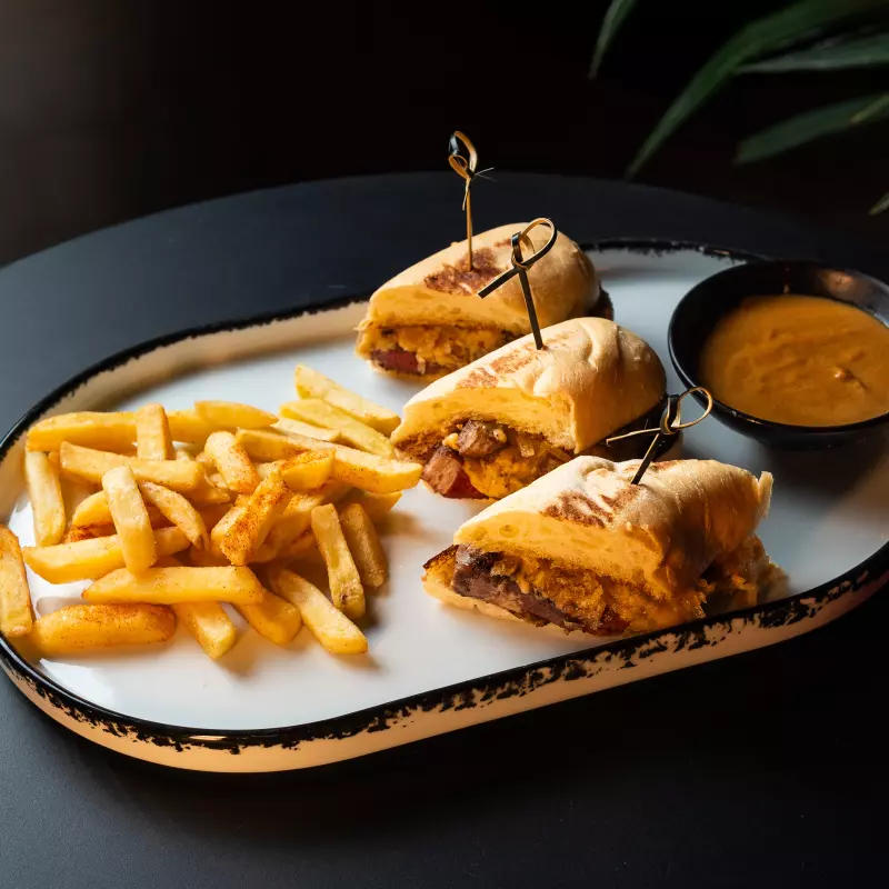 SÁNDWICH DE PICAÑA
