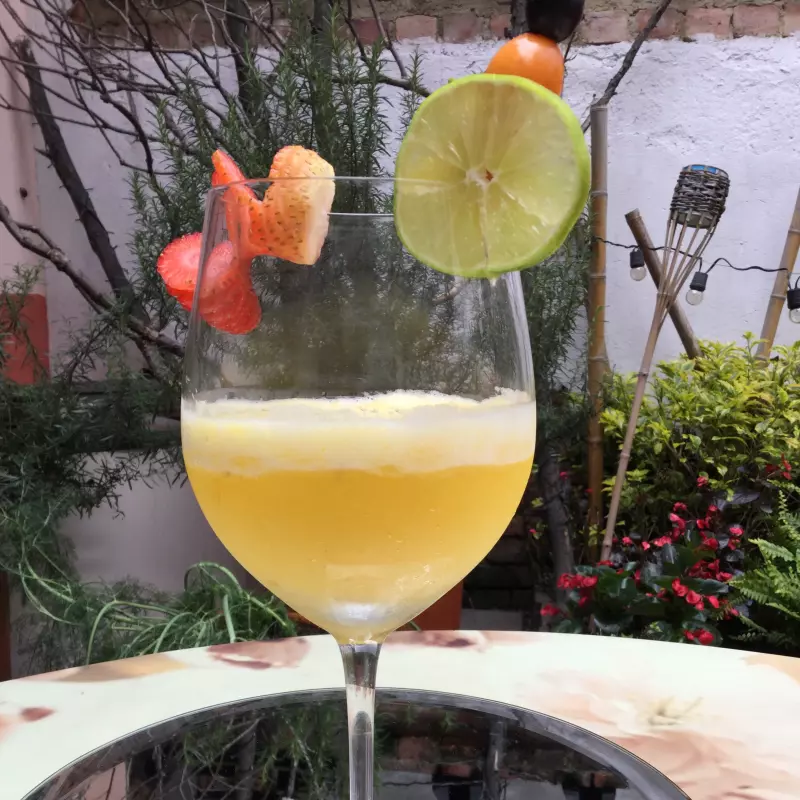 Jugo de Piña Hierbabuena y Aloe