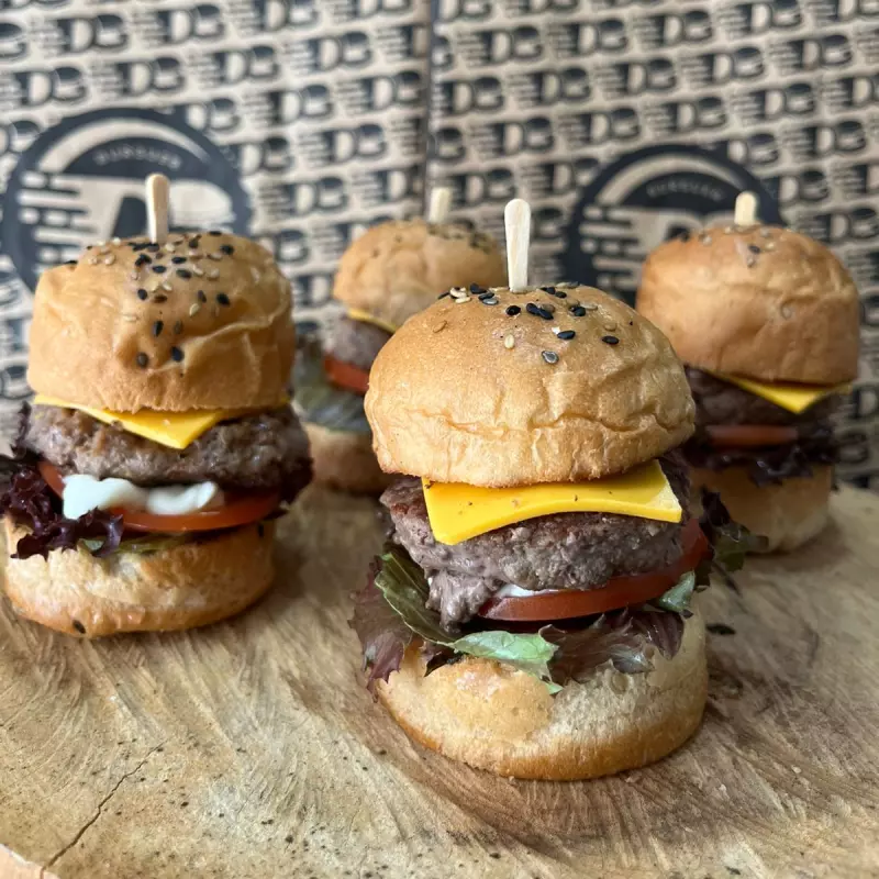 Mini hambúrguer tradicional