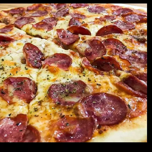 Pizza de Calabresa GG