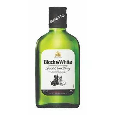 Whisky black and white cuarto x 200ml