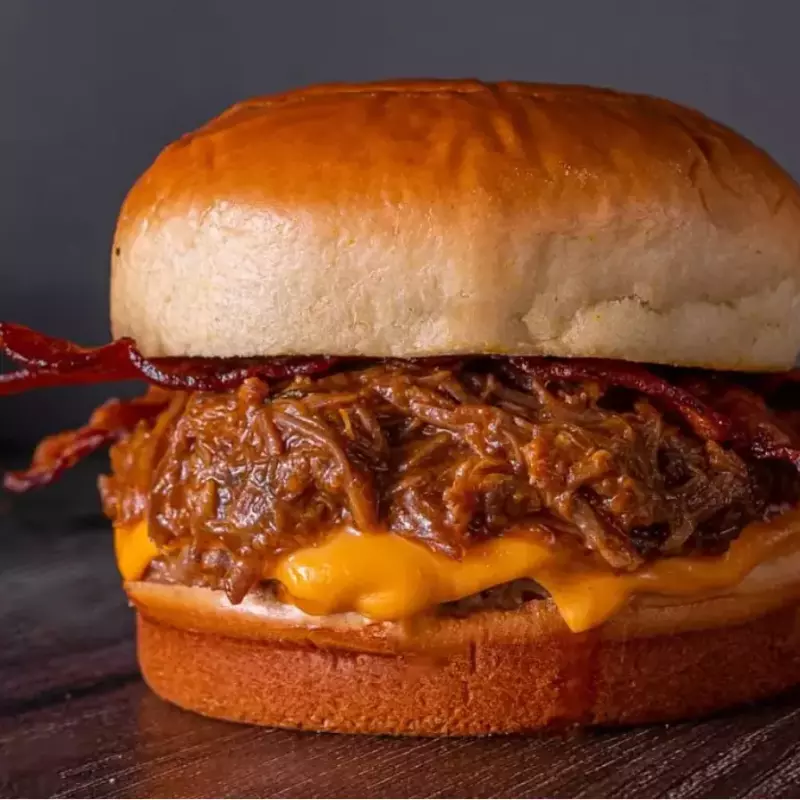 B.I.G cheddar melt & Bacon