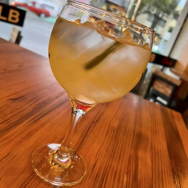 GINEBRA COCKTAIL
