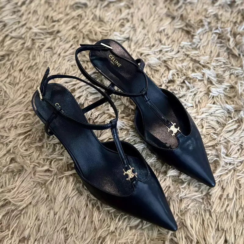 TACÓN CELINE STILETO NEGRO