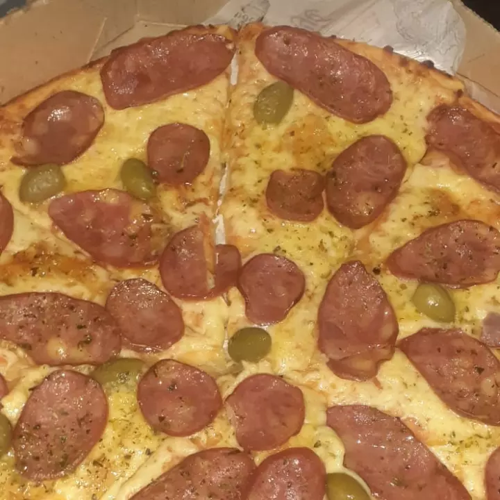 Pizza Calabresa