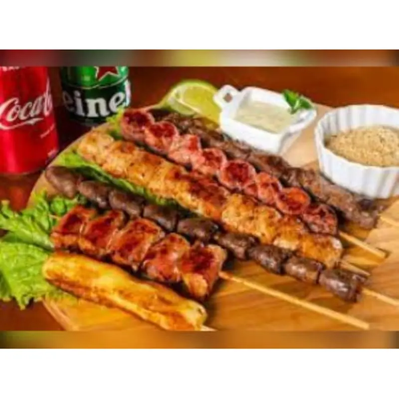 Combo: 3 Espetinhos + 1 Refrigerante