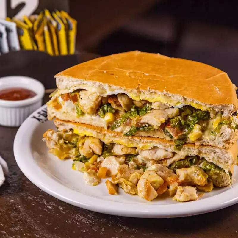 Xis Carne + maionese da casa