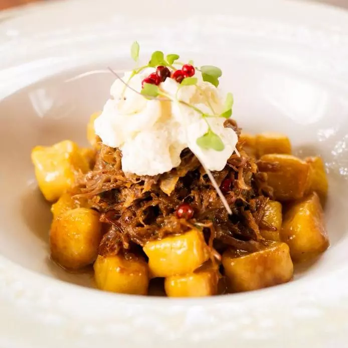 Gnochi artesanal de abobora com ragu