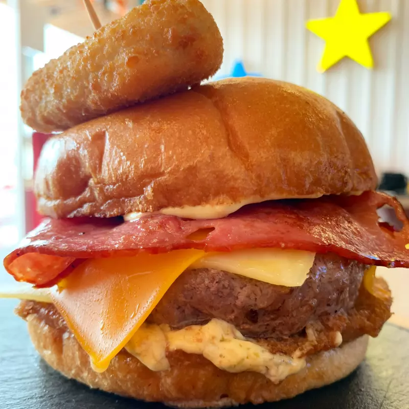 Hamburguesa 1/4 lb. con Queso