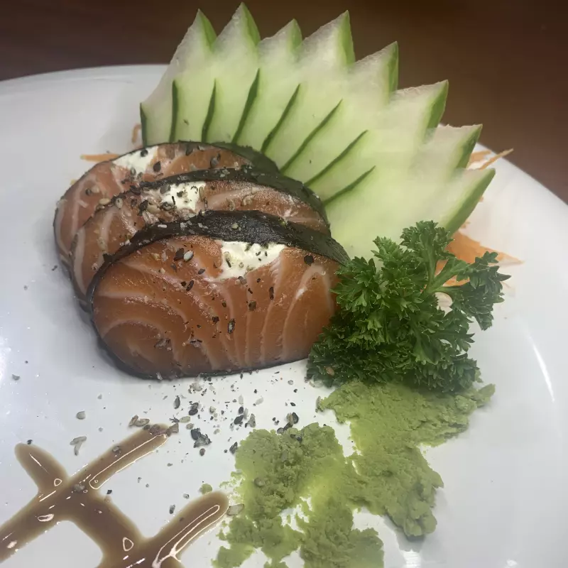 Sashimi Especial de Salmon (5 pçs)