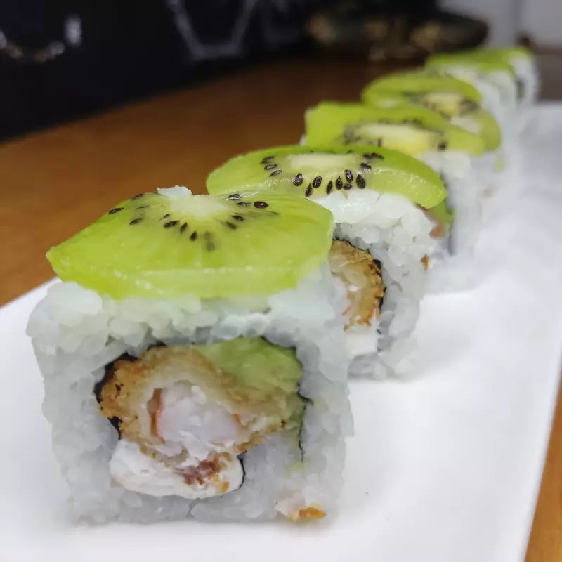 Kiwi roll