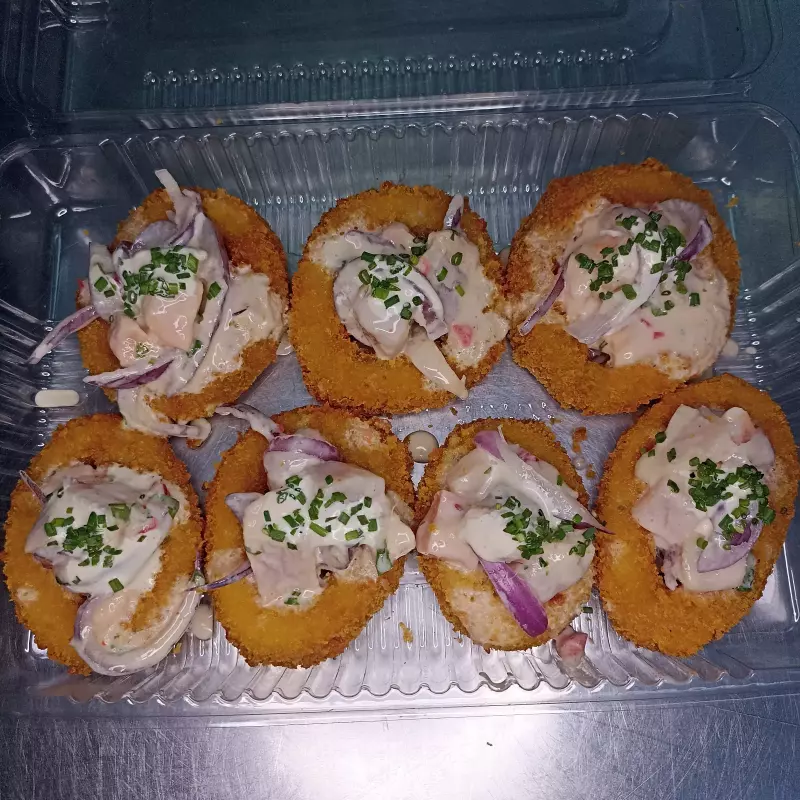 ARITOS DE CALAMAR CON CEVICHE