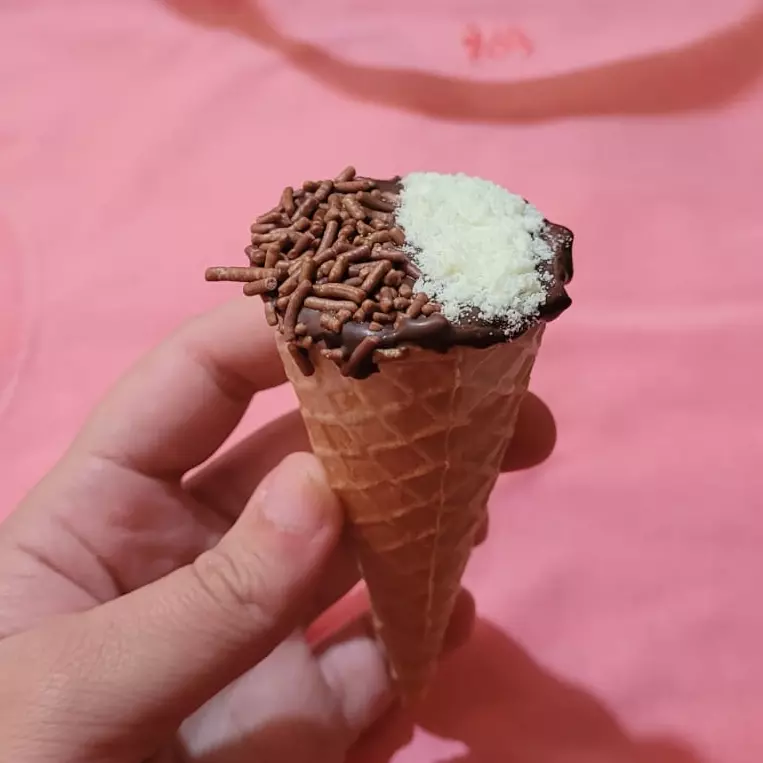 CONE DOIS AMORES