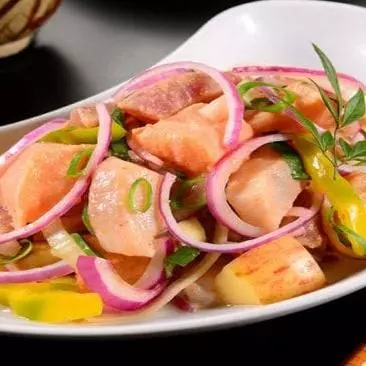 CEVICHE CON SALMON