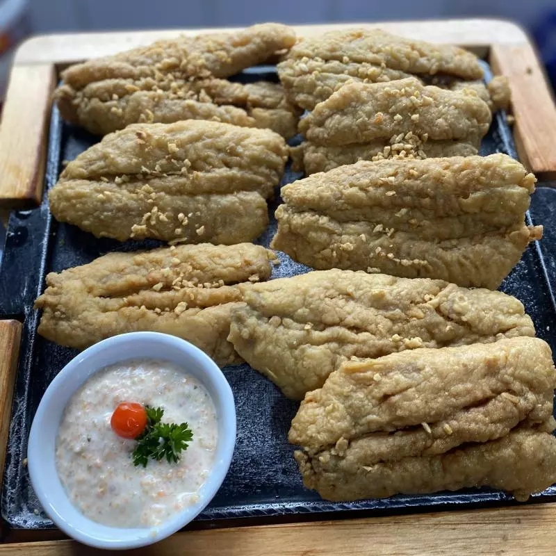 PORÇÃO DE FILÉ DE PESCADINHA