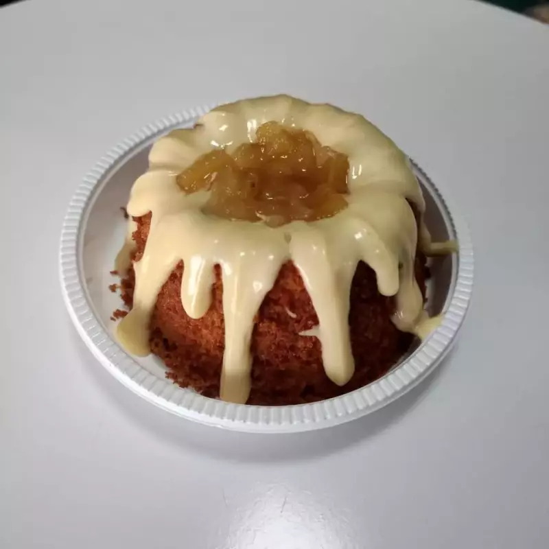 VULCÃO COM GELEIA DE ABACAXI