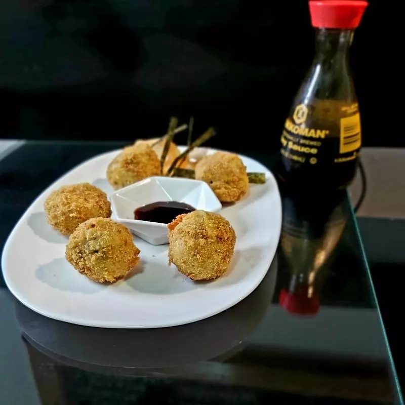 Onigiri (6 piezas) $