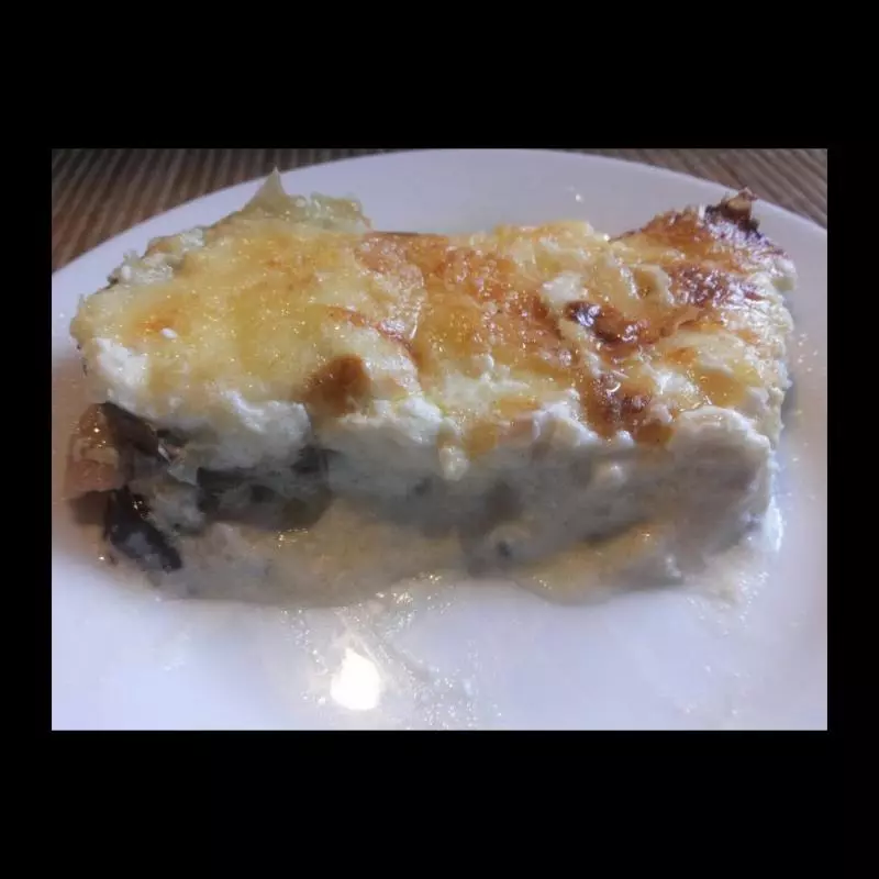 Lasanha de berinjela com molho branco 500g