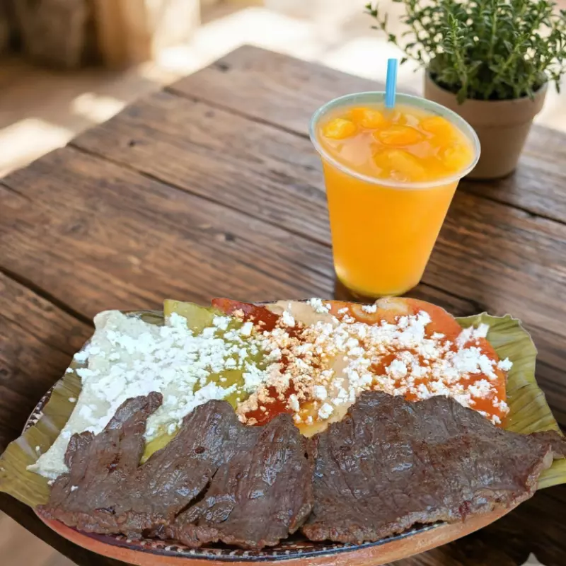 Cecina con Enchiladas + Agua de Jobo