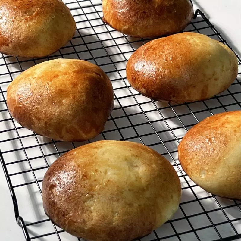 Pão recheado de carne (2un)