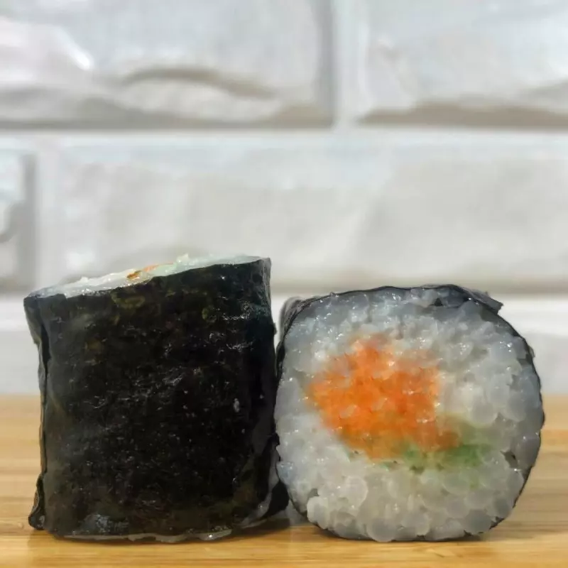 Sake maki clásico (6 bocados)