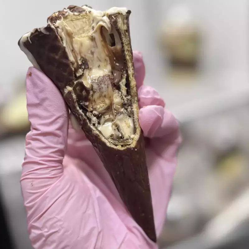 Cone Explosão Kinder