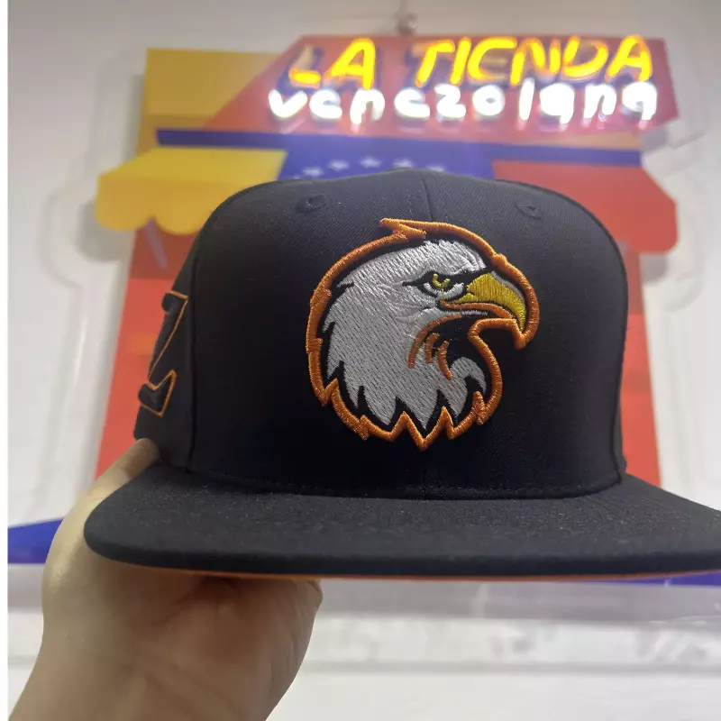 Gorra Zulia plana negra águila