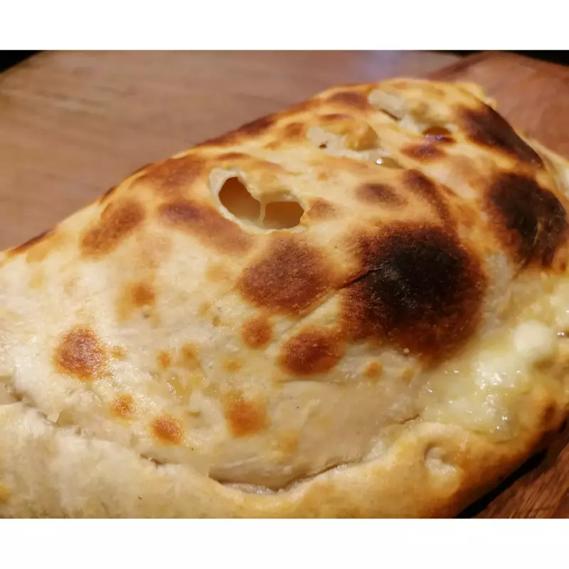 CALZONE PANCETA & RUCULA