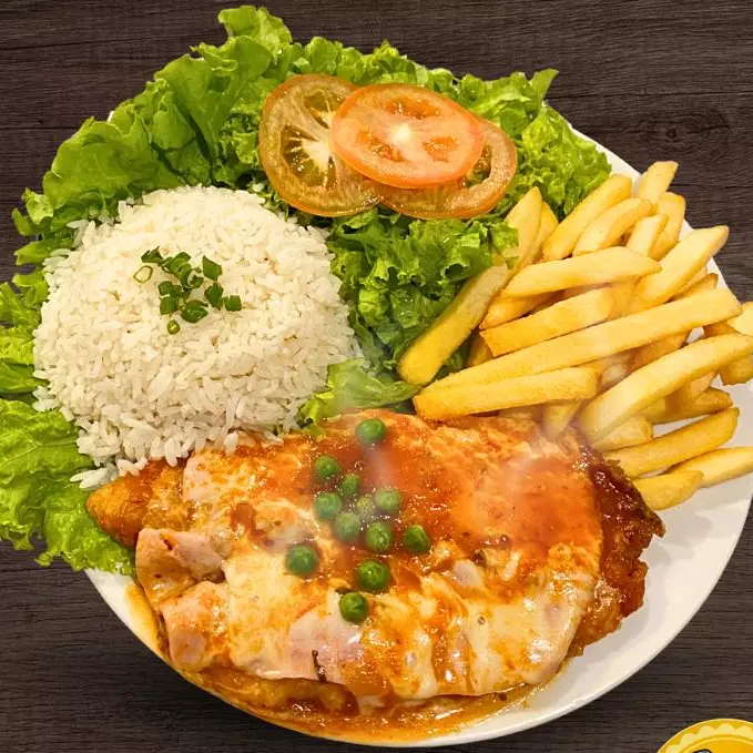 EXECUTIVO FILÉ DE CARNE A PARMEGIANA