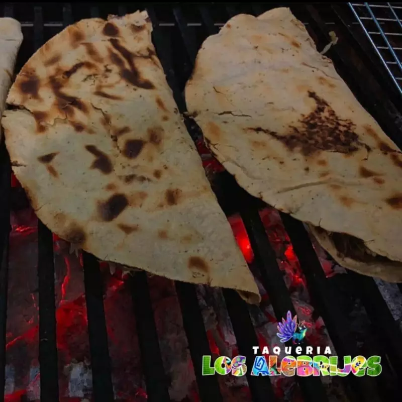 Tlayuda de asada 🫓🧀🥩