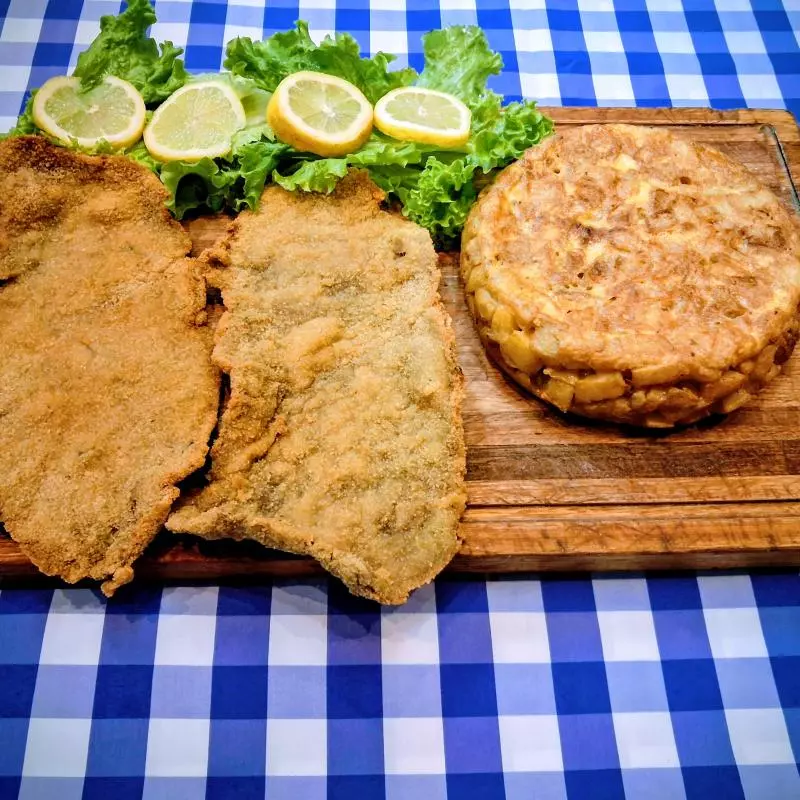 Milanesa simple + Tortilla Mediana