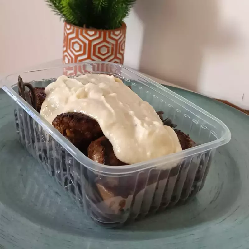 Filé mignon com macarrão negro(copy)