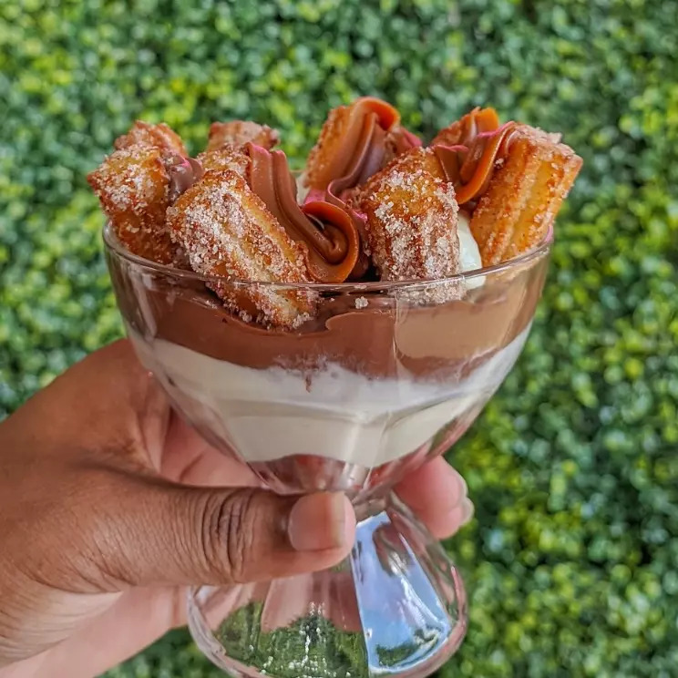 Felicidade com churros (pequeno)