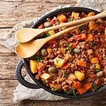 Carne Moída com batatinha e ervilha