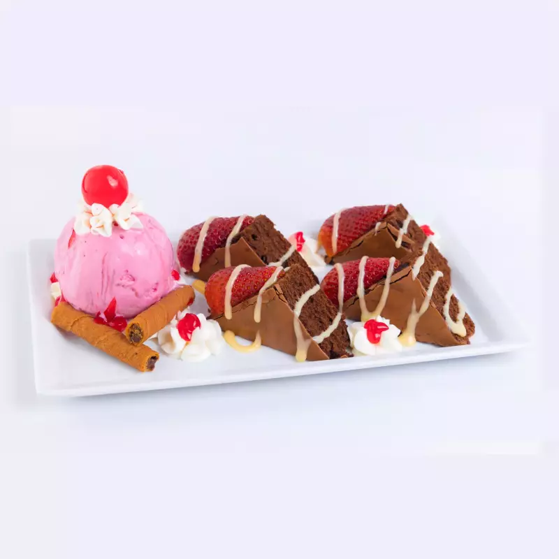 BROWNIE CON HELADO